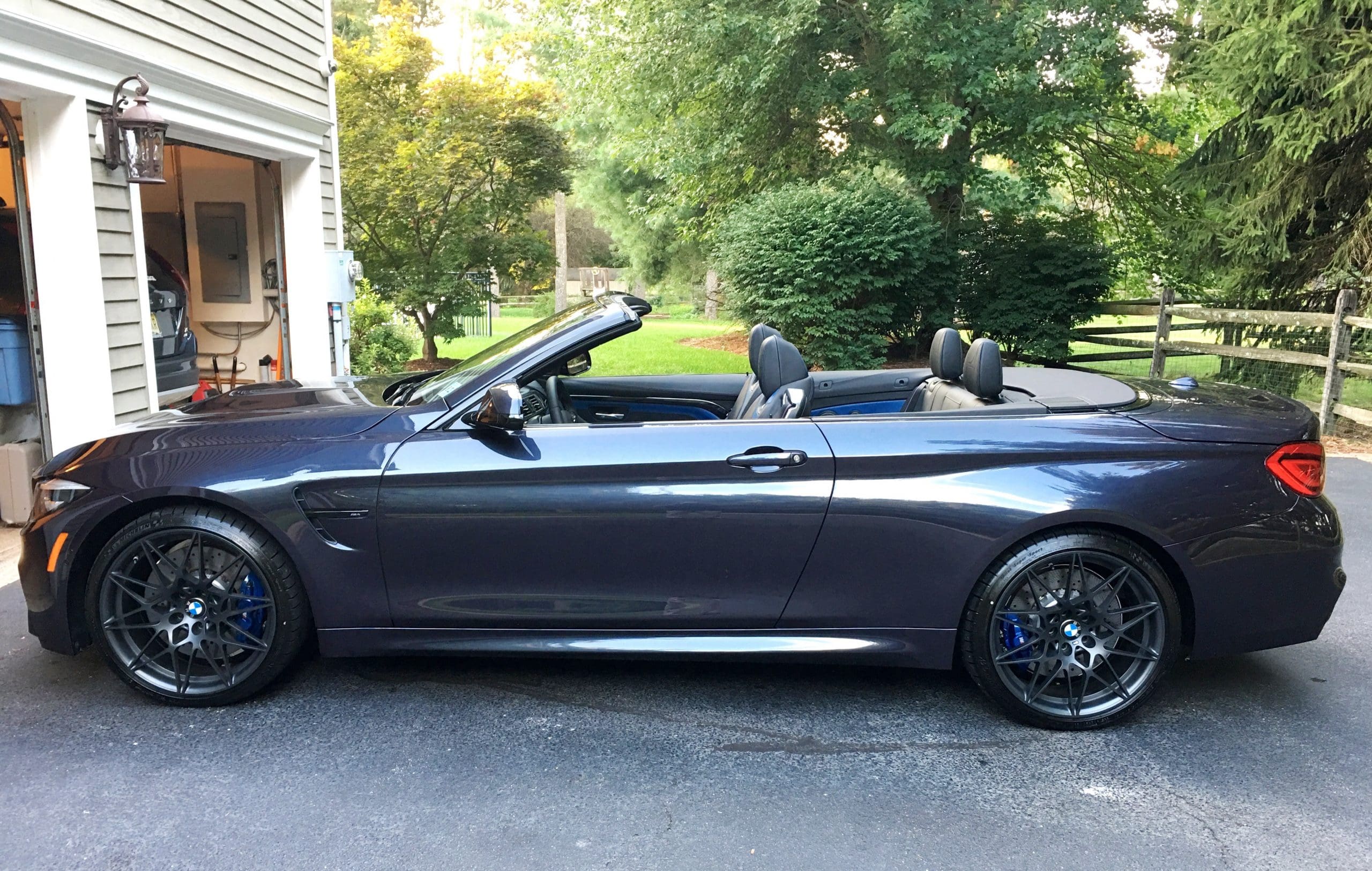 bmw m4 convertible top up